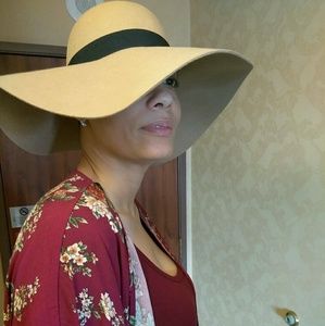 Meet your Posher, Renee